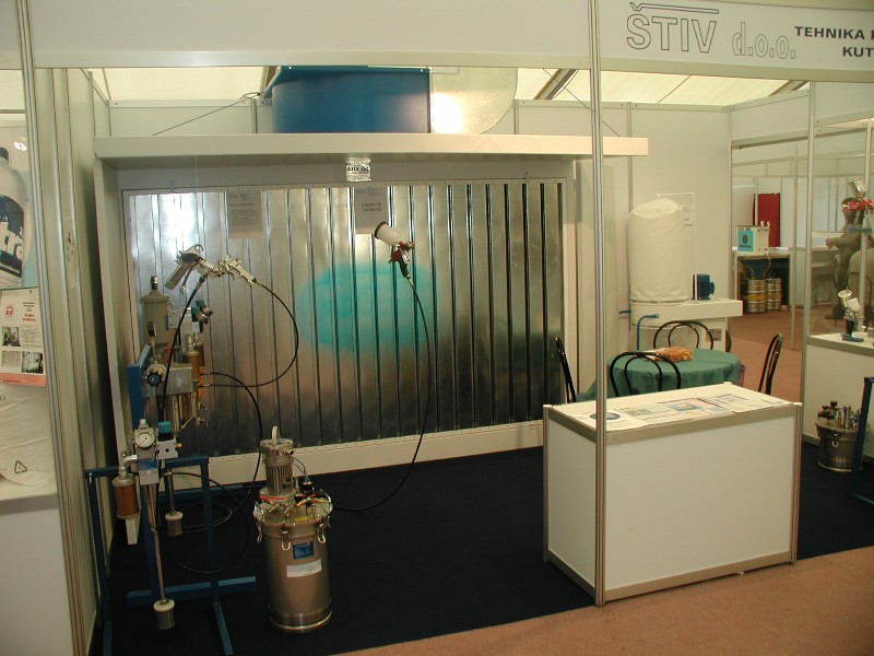 Kabine i stolovi za lakiranje na bazi suhog filtra